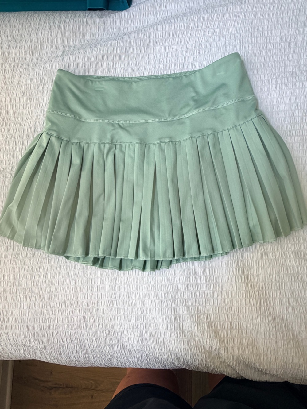 Gold Hinge Pleated Mint Green Women's Skirt